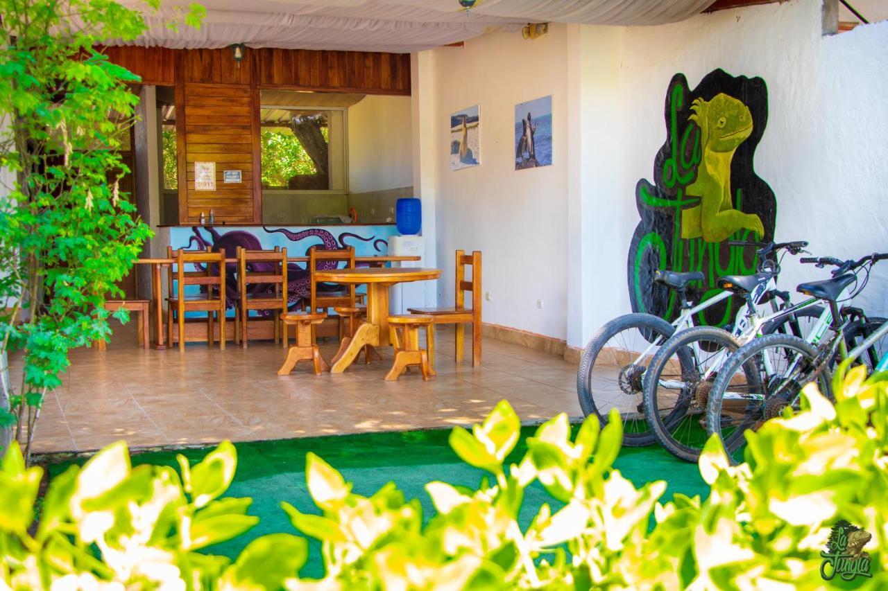 Hotel La Jungla Puerto Villamil Exterior foto